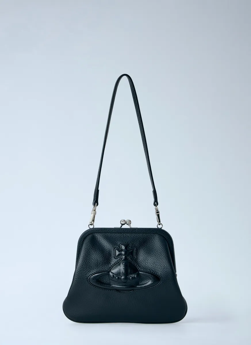 Vivienne's Clutch