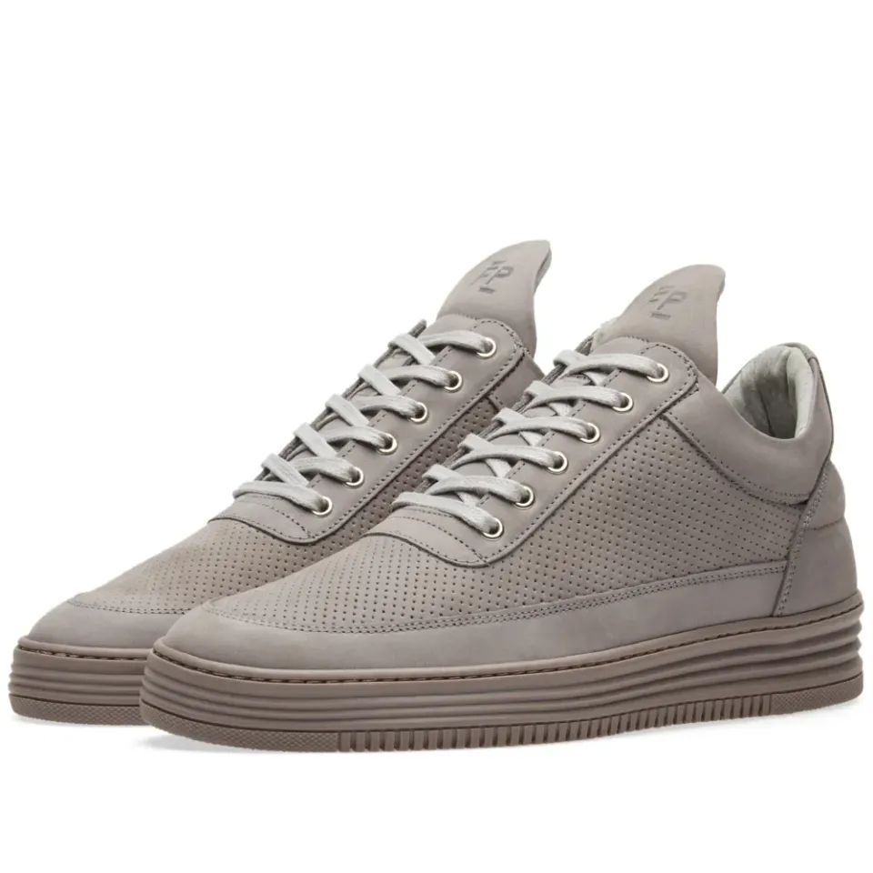 Low Top Sneaker