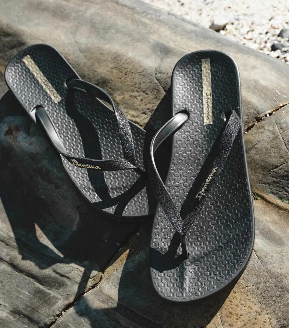 Women's Black Anatomic Lolita Flip Flops