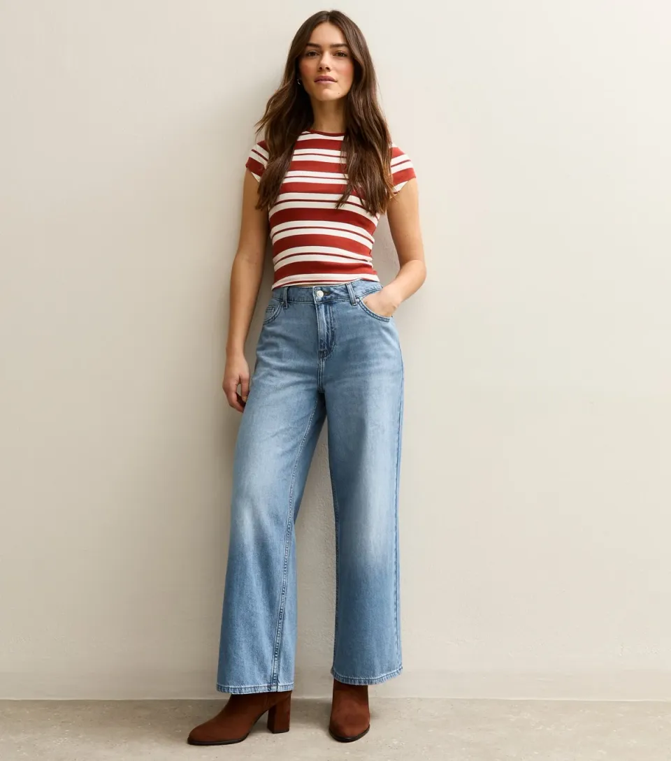 Women's Petite Light Blue Bonnie Slouchy Wide Leg Jeans