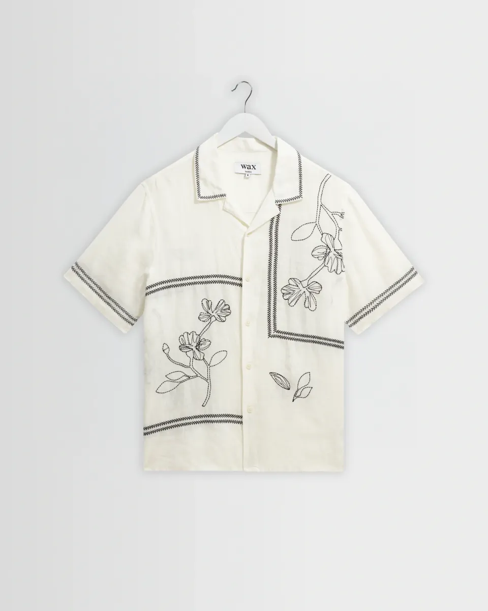 Didcot - Ecru and Navy Grid Flower Short-Sleeve Shirt