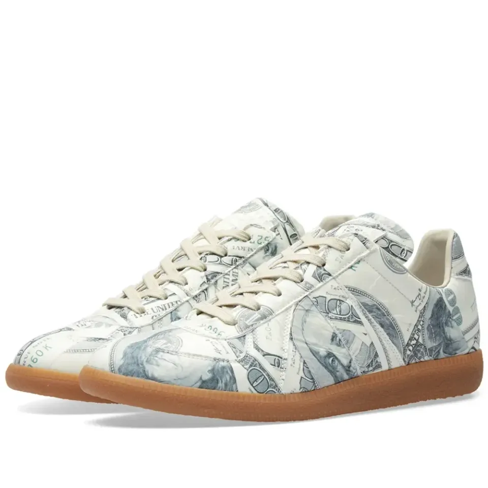22 Dollar Replica Sneaker