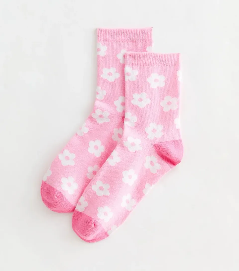 Pink Daisy Patterned Ankle Socks