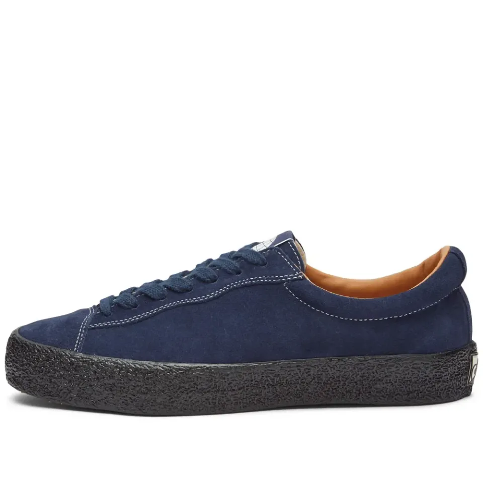 Suede 02 Low Sneaker