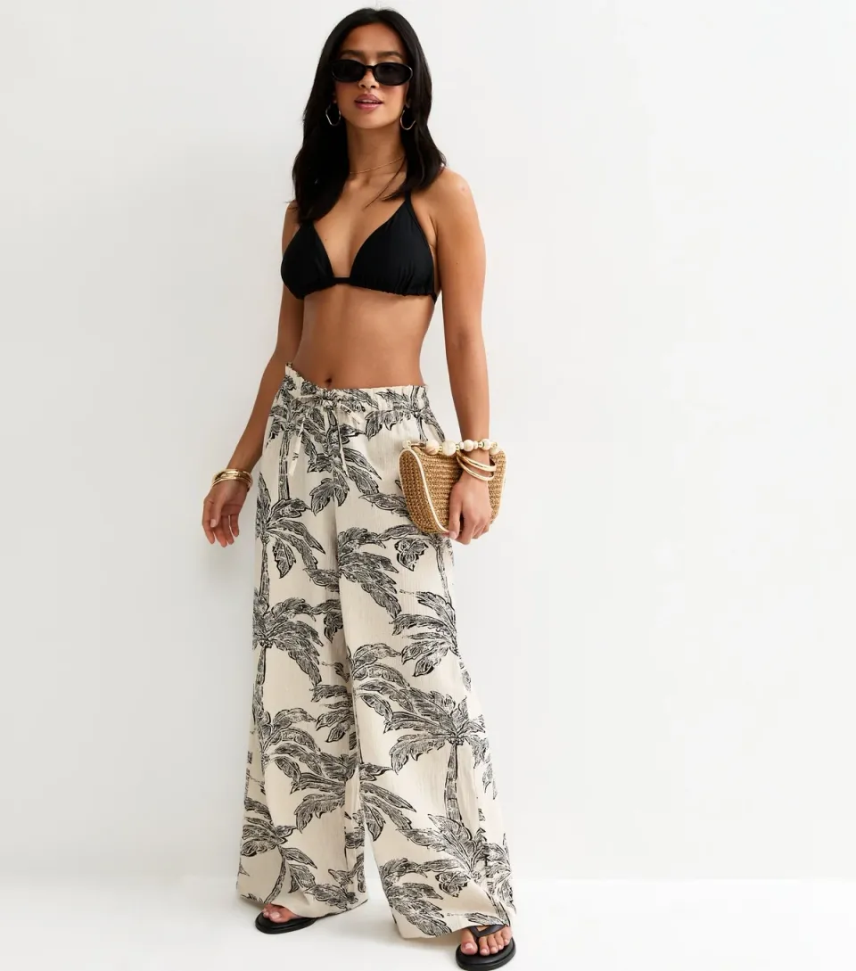 Women's Petite Cream Palm Tree Print Beach Wide Leg Trousers
