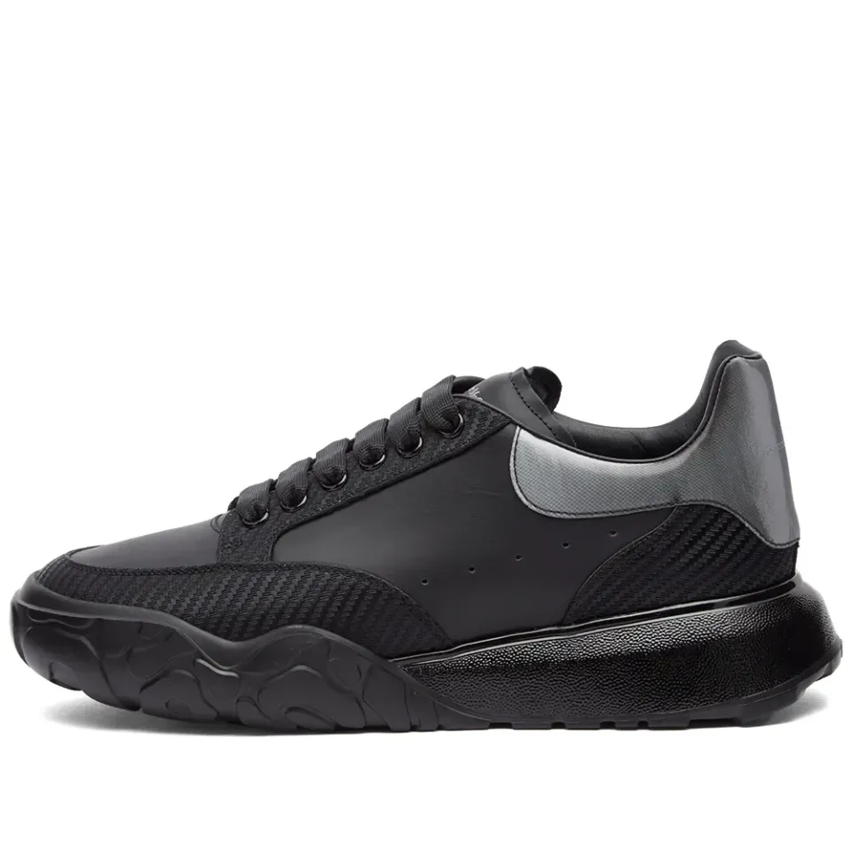 Court Sneaker