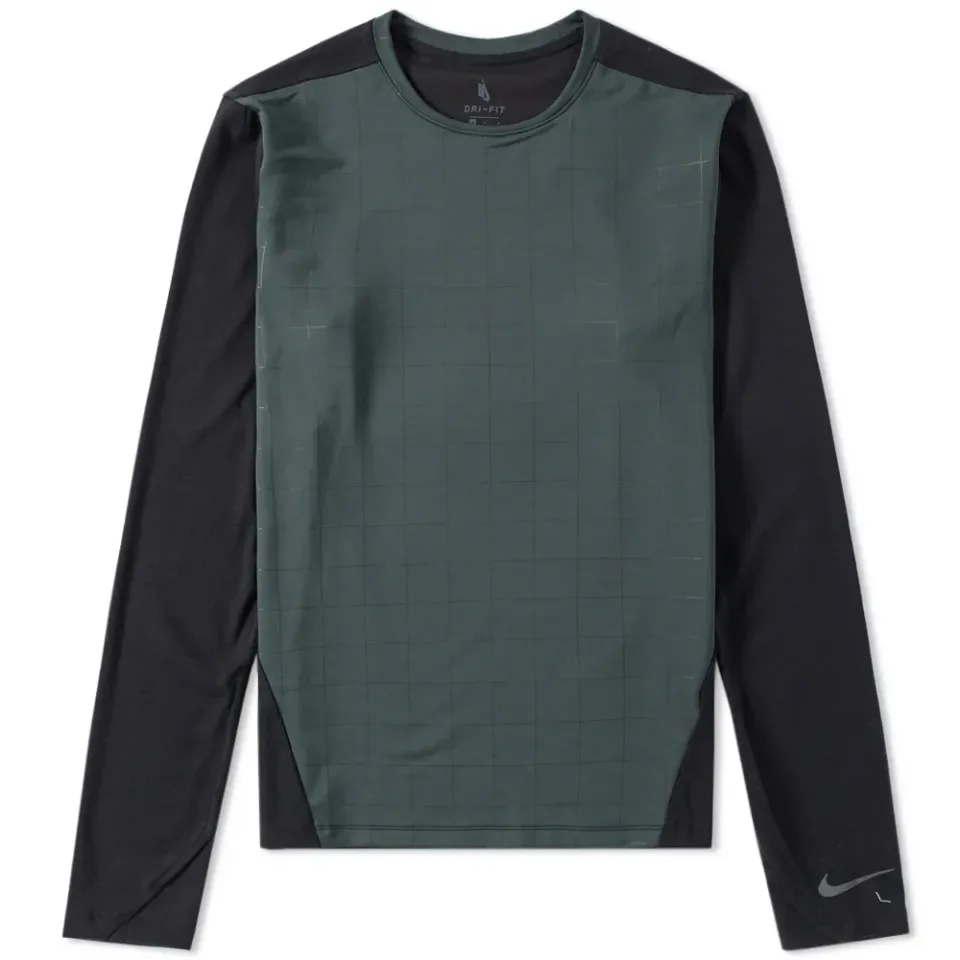 Essentials Long Sleeve TR BL Top