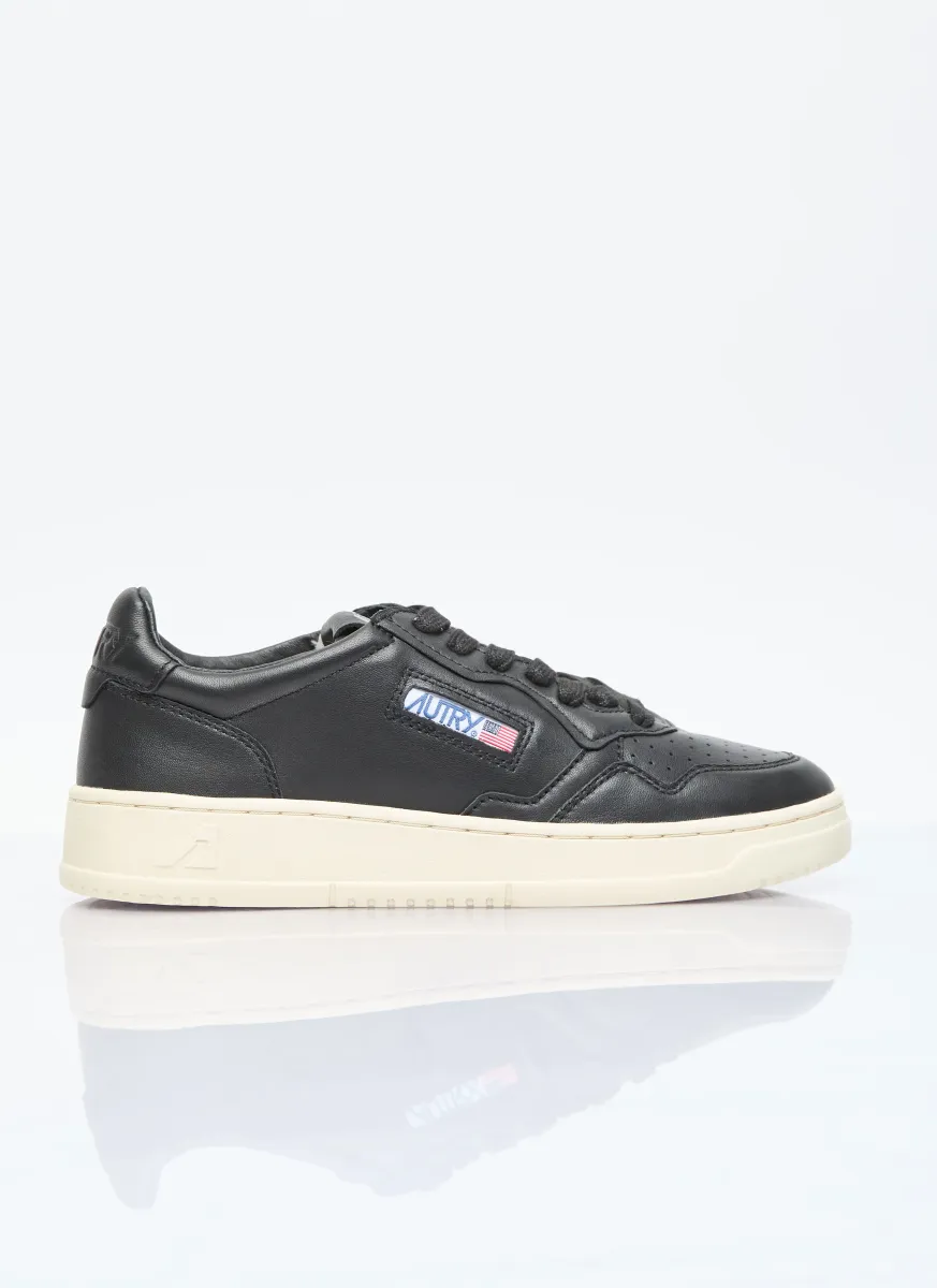 Medalist Low Sneakers