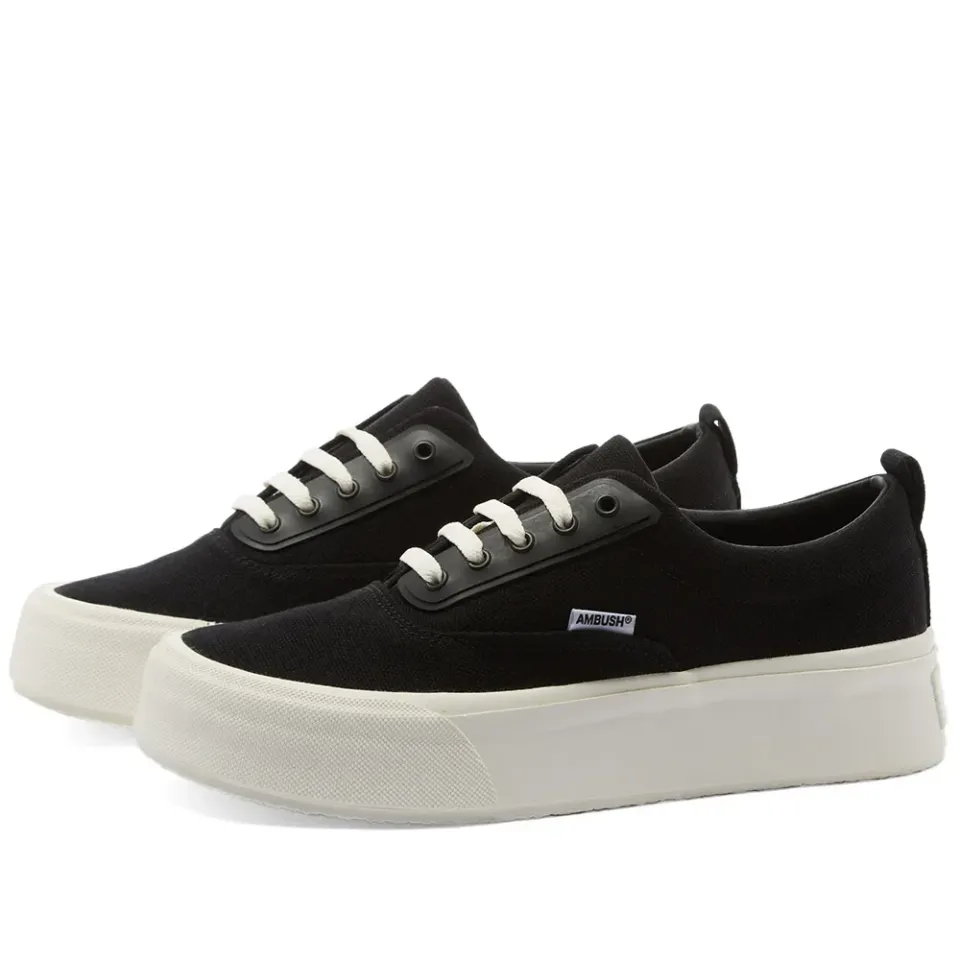 New Low Vulcanized Sneaker