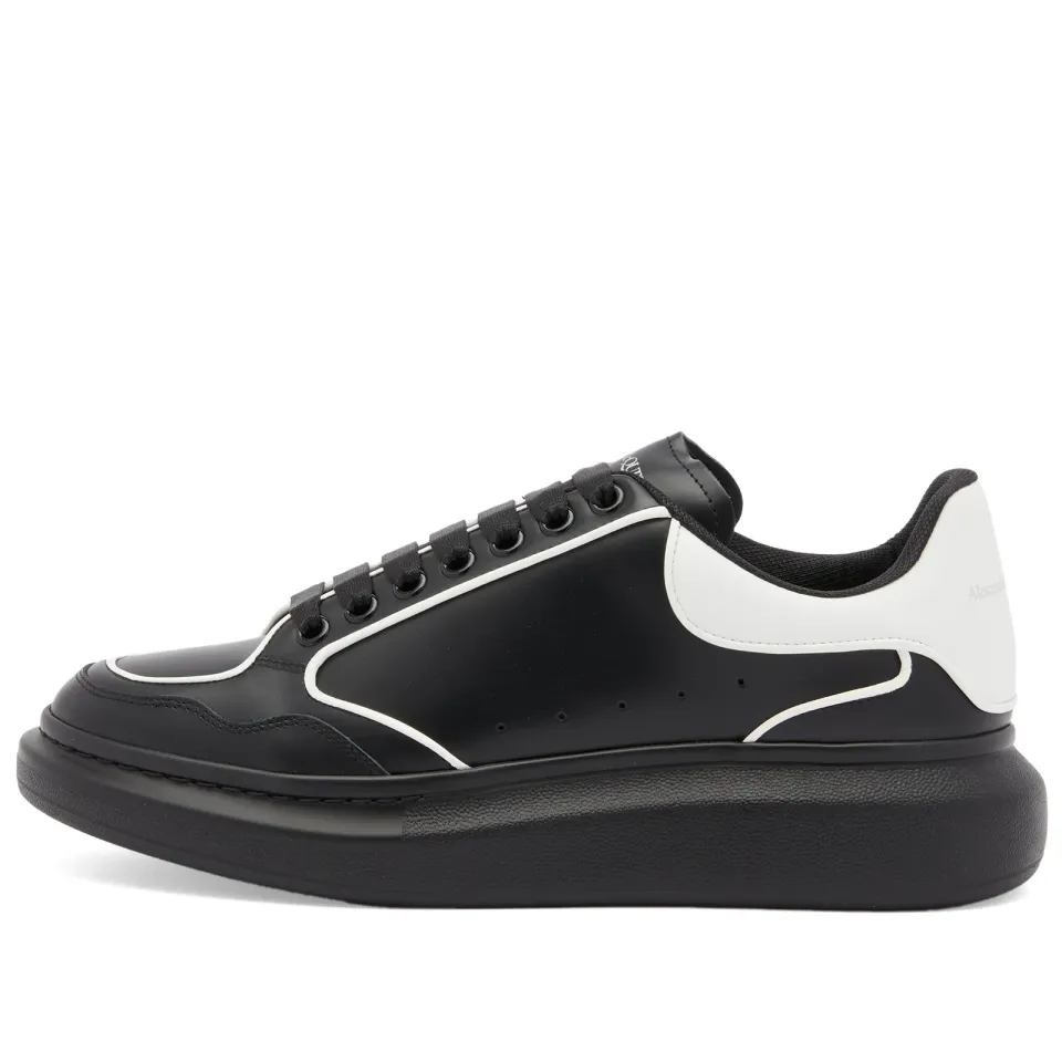Court Sneaker