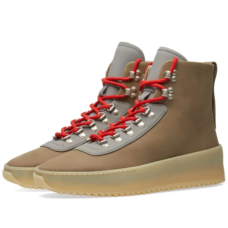 Hiking Sneaker