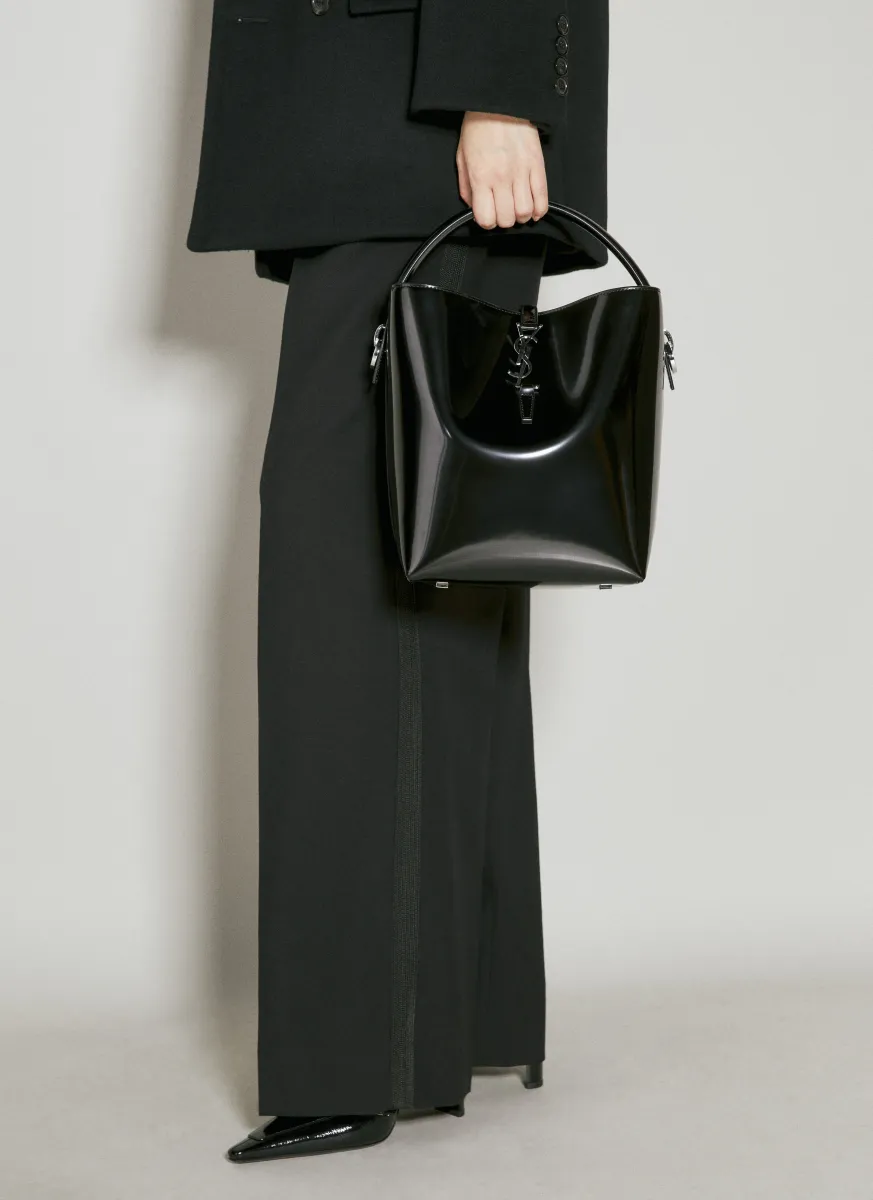 Le 37 Leather Shoulder Bag