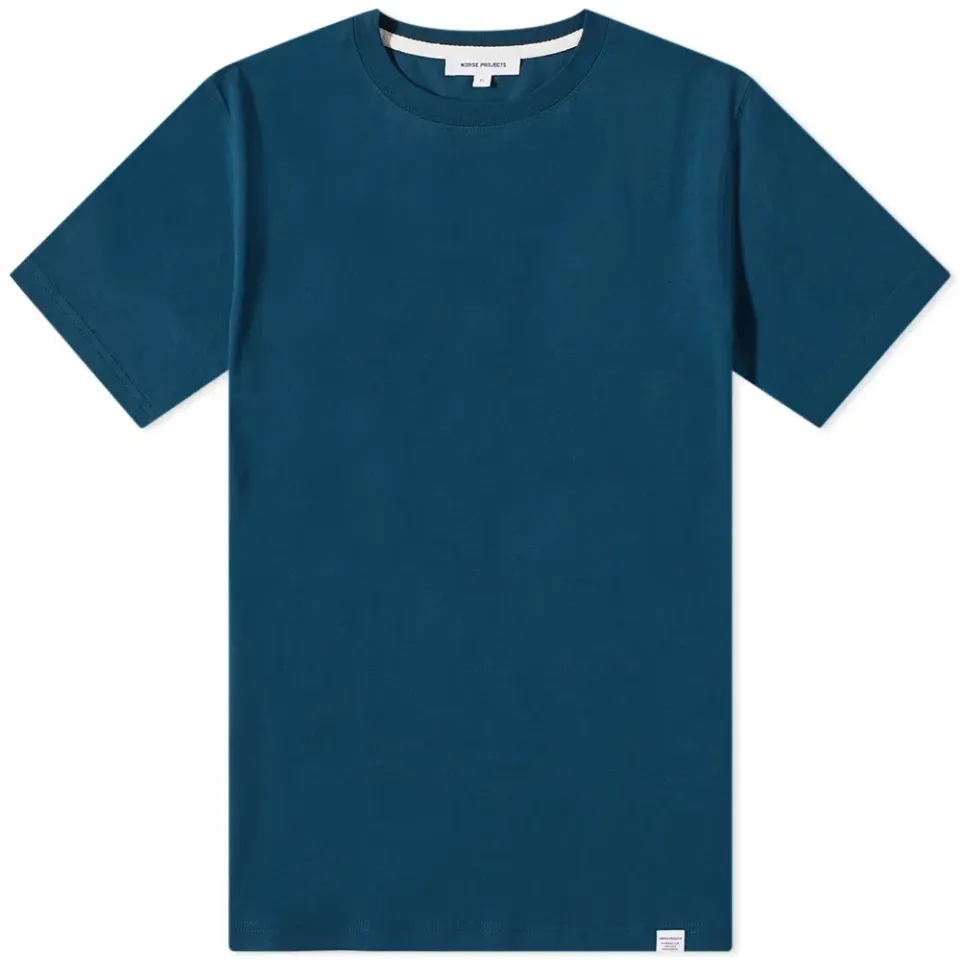 Niels Standard Tee