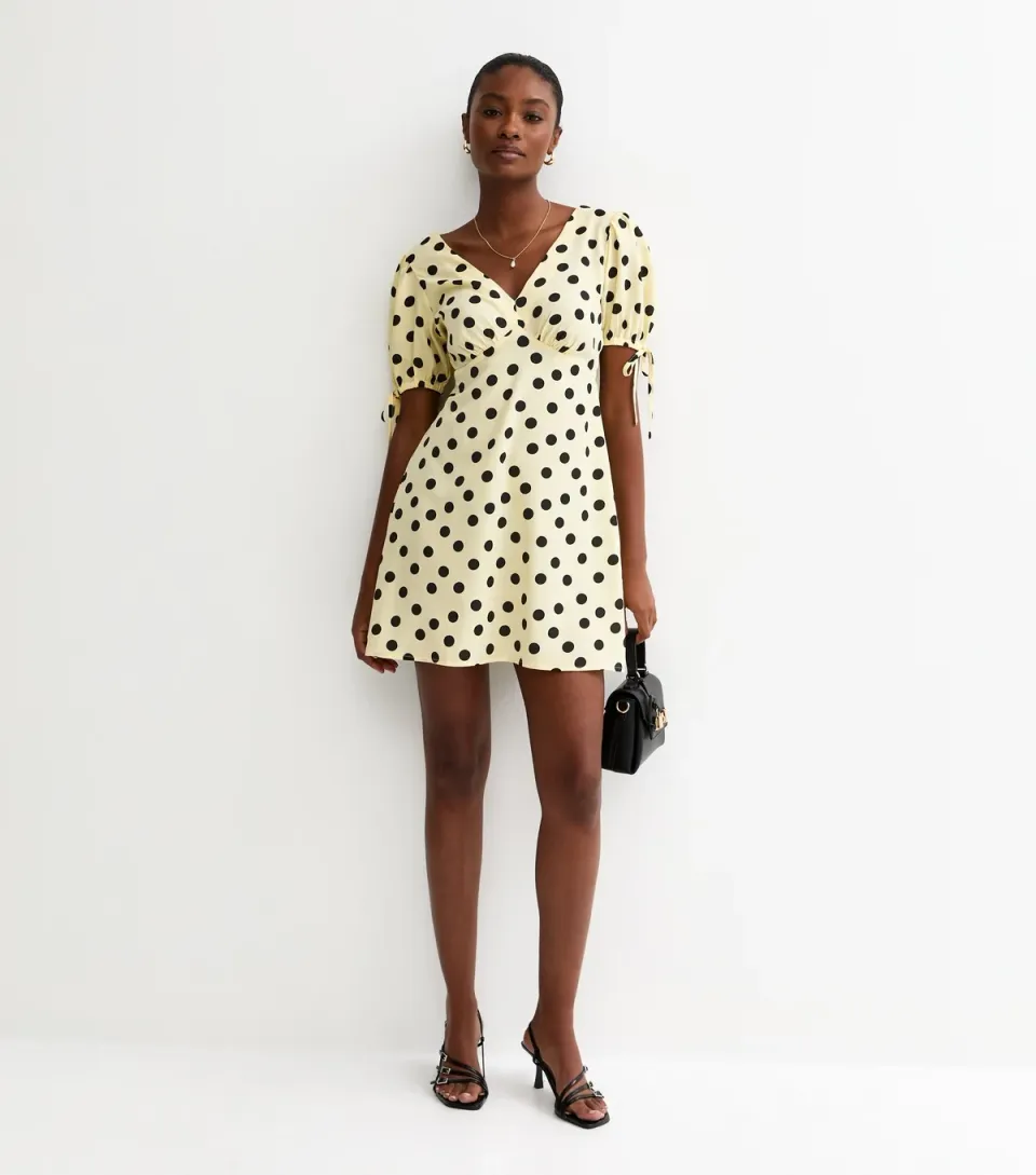 Women's Yellow Crepe Polka Dot Tie Sleeve Mini Dress