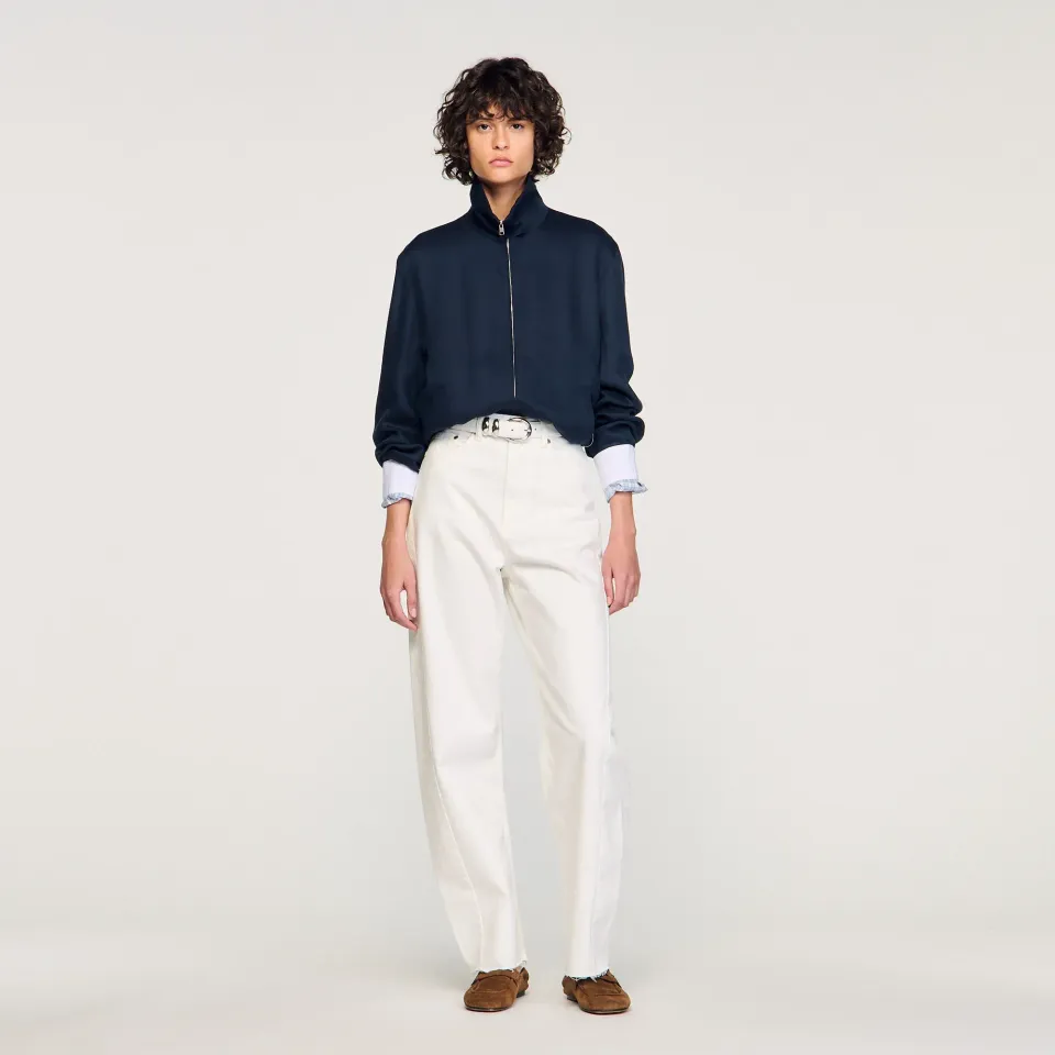 Standing collar zip-up jacket