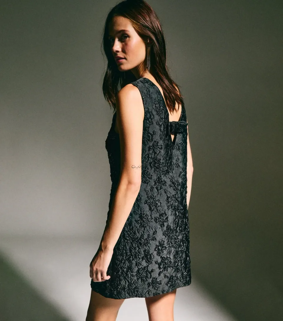 Women's Black Metallic Floral Jacquard A-Line Mini Shift Dress