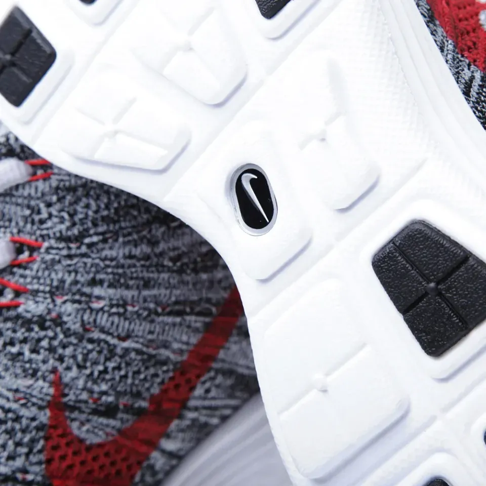 Lunar Flyknit Chukka
