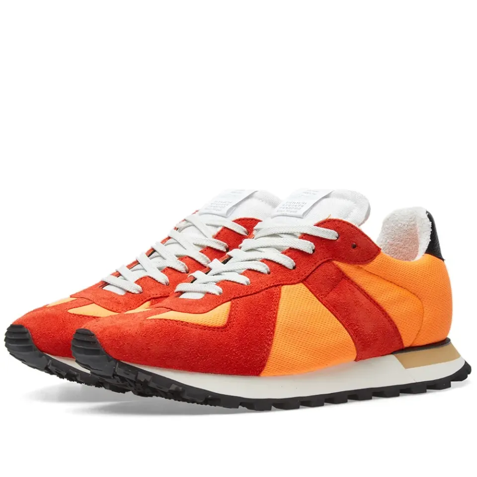 22 Retro Runner Sneaker