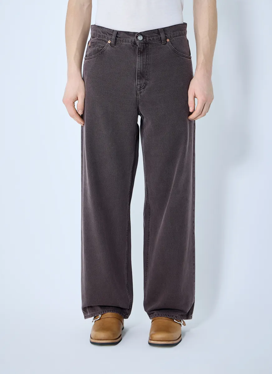 Vast Cut Jeans