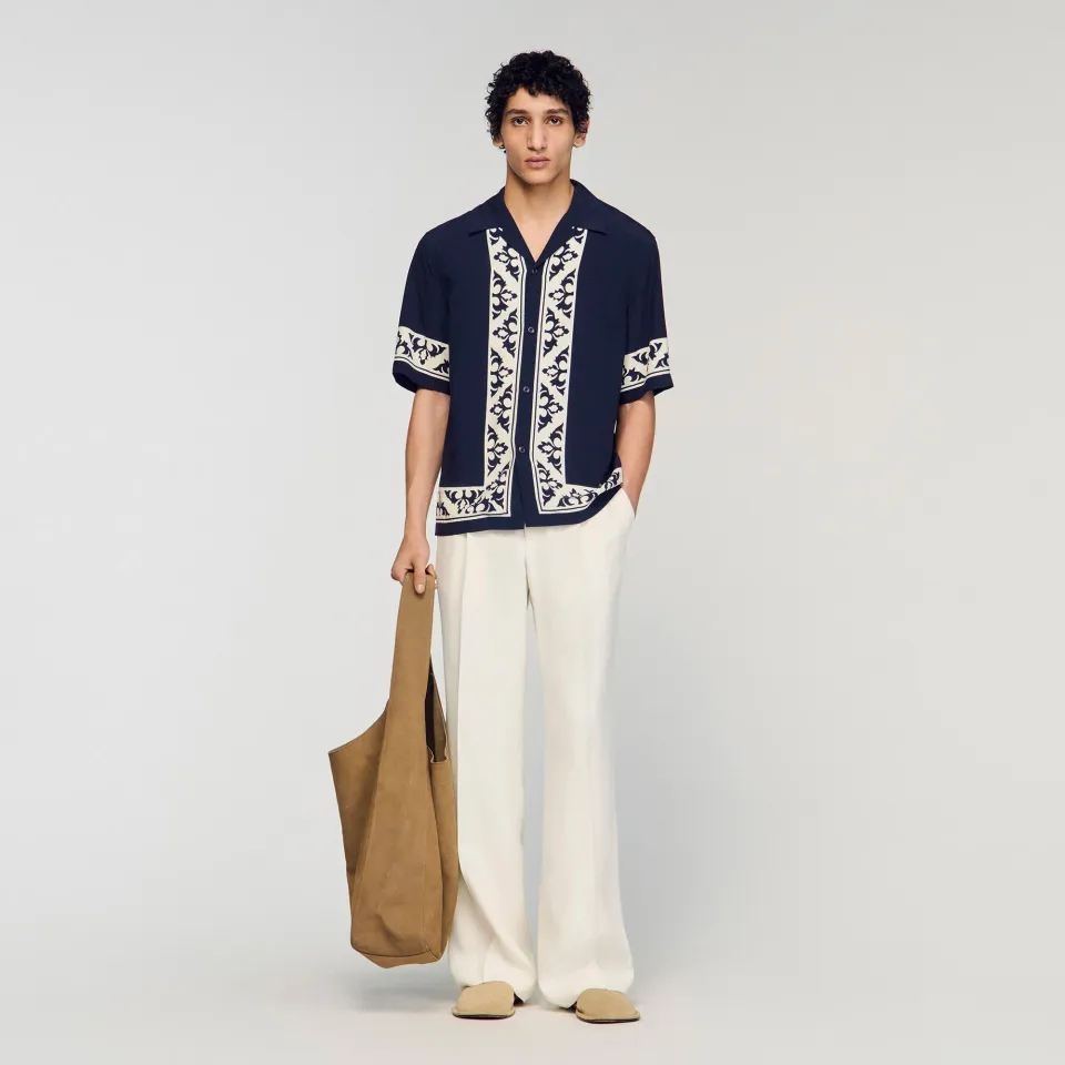 Loose-fit contrast print shirt
