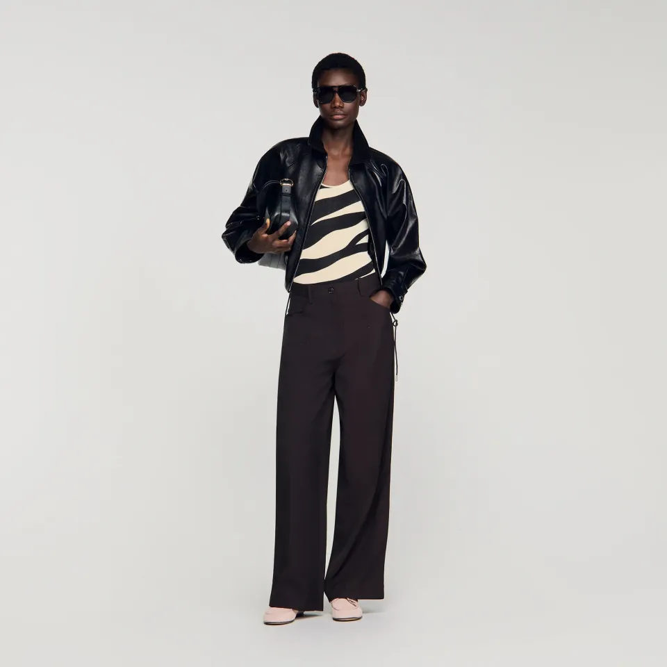 Wide-leg trousers