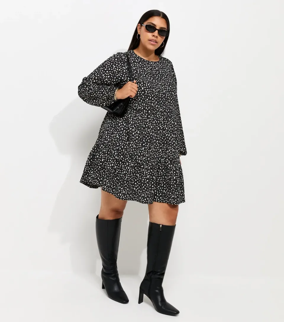 Women's Plus Size Black Crinkle Texture Abstract Print Mini Smock Dress Curves