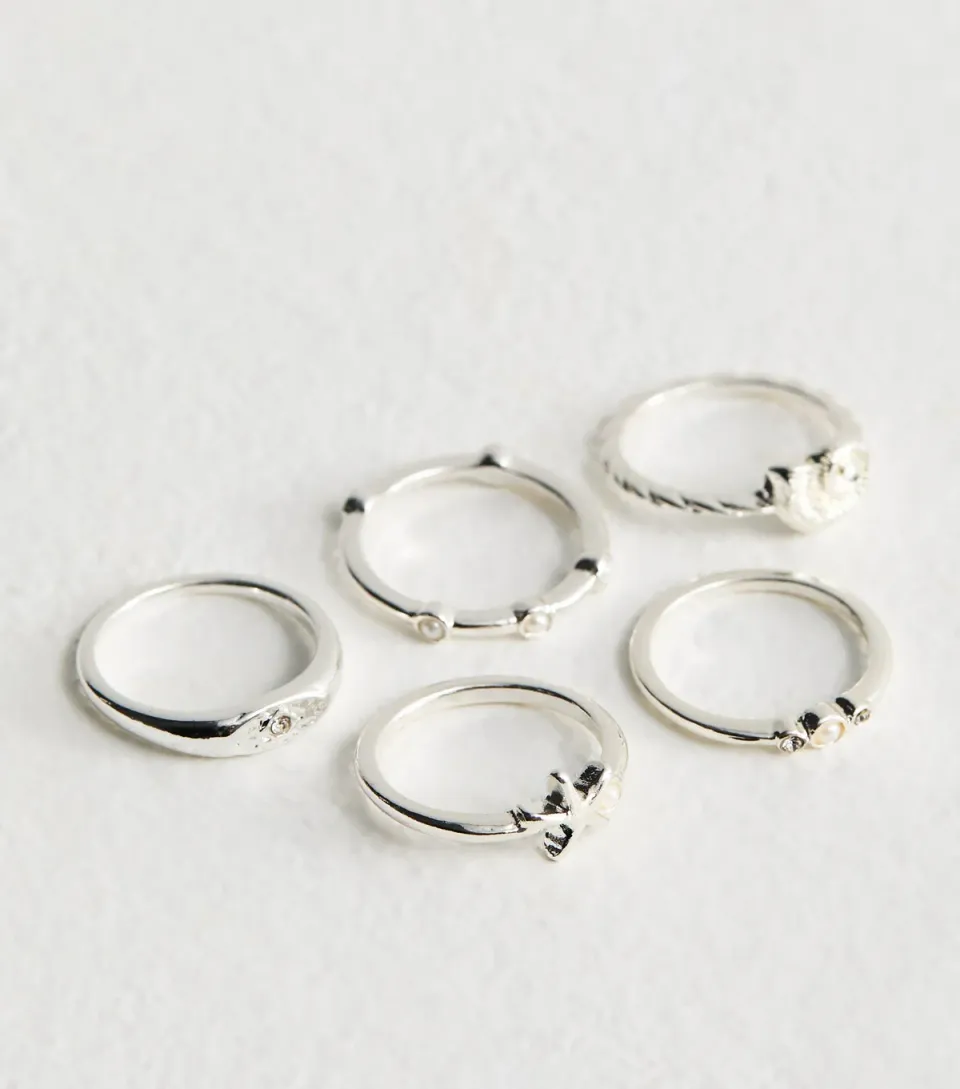 Pack of 5 Silver Tone Faux Pearl and Diamant?� Rings