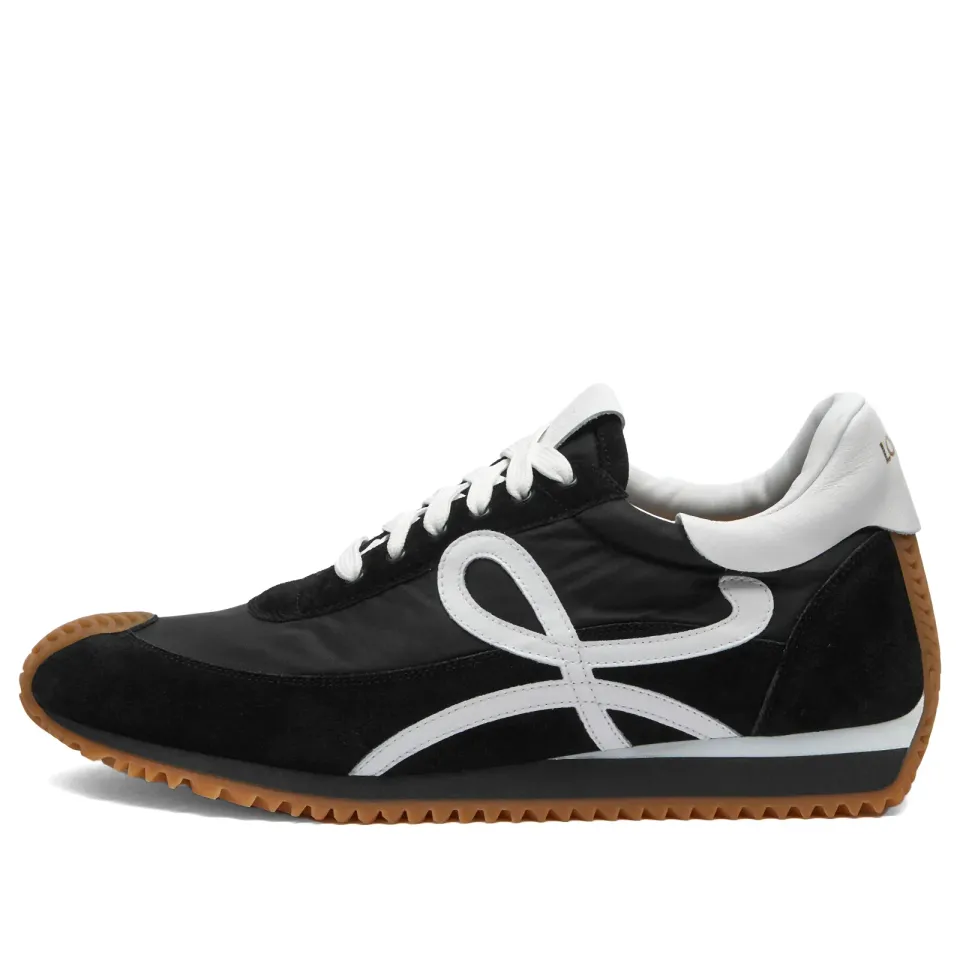 Flow Runner Sneaker