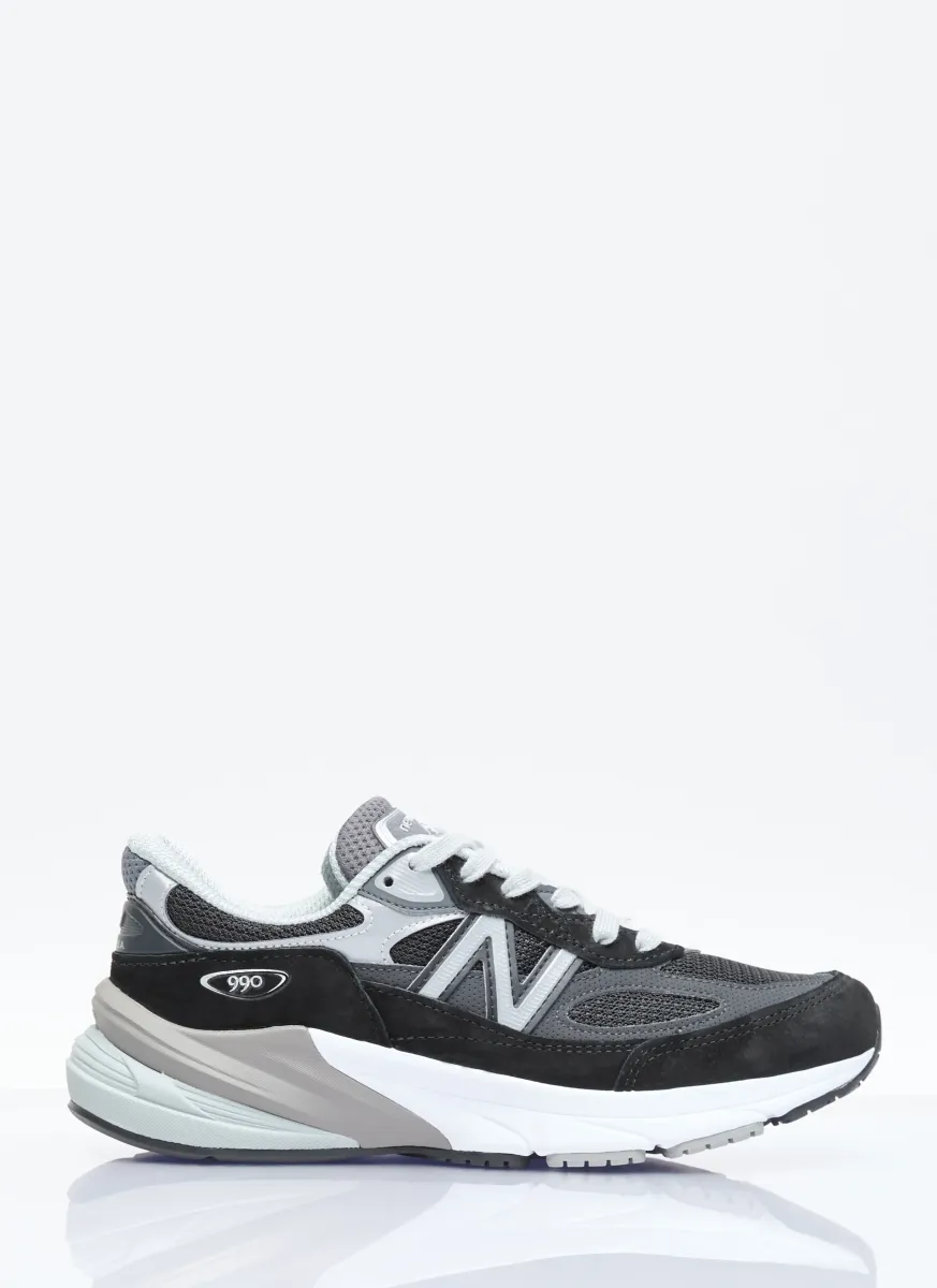 990v6 Sneakers