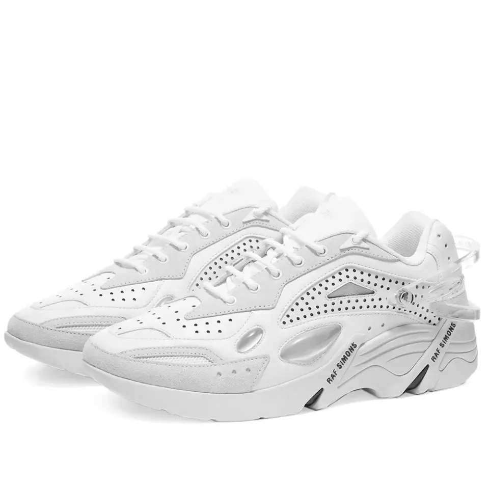 Cylon 21 Sneaker