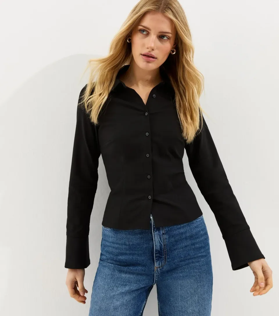 Women's Black Fitted Long Sleeve Shirt