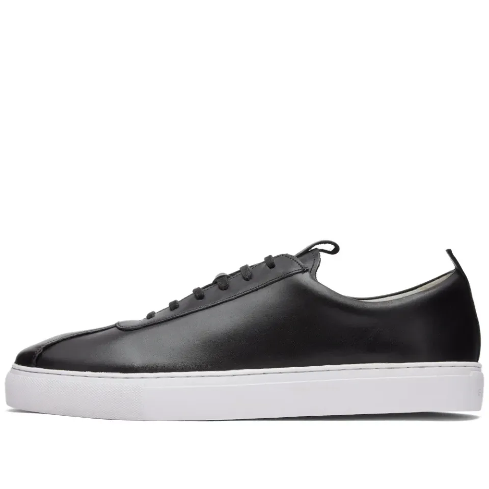 Sneaker 1