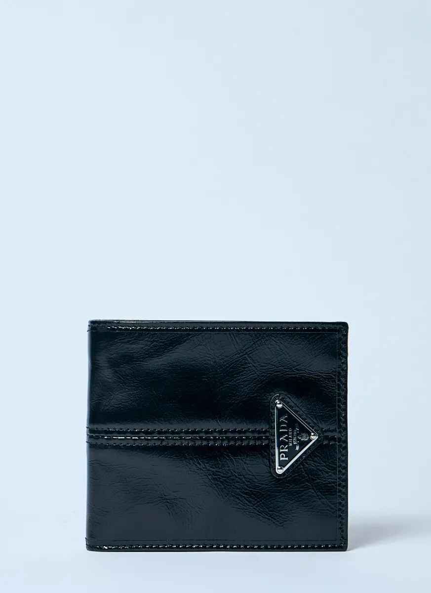 Logo Plaque Leather Wallet
