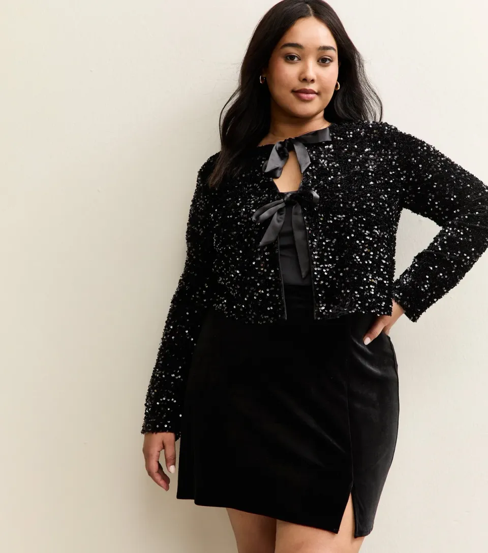 Women's Plus Size Black Velvet Side Split Mini Skirt Curves