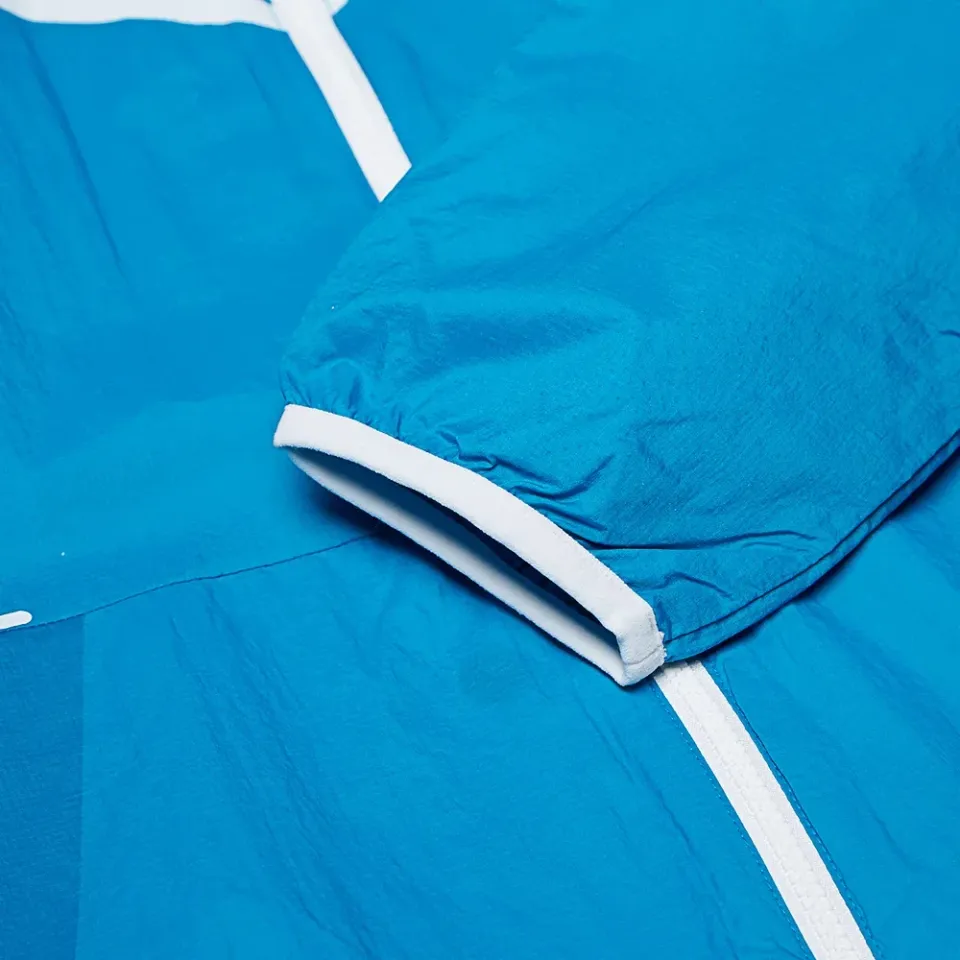 Tech Aeroshield Windrunner