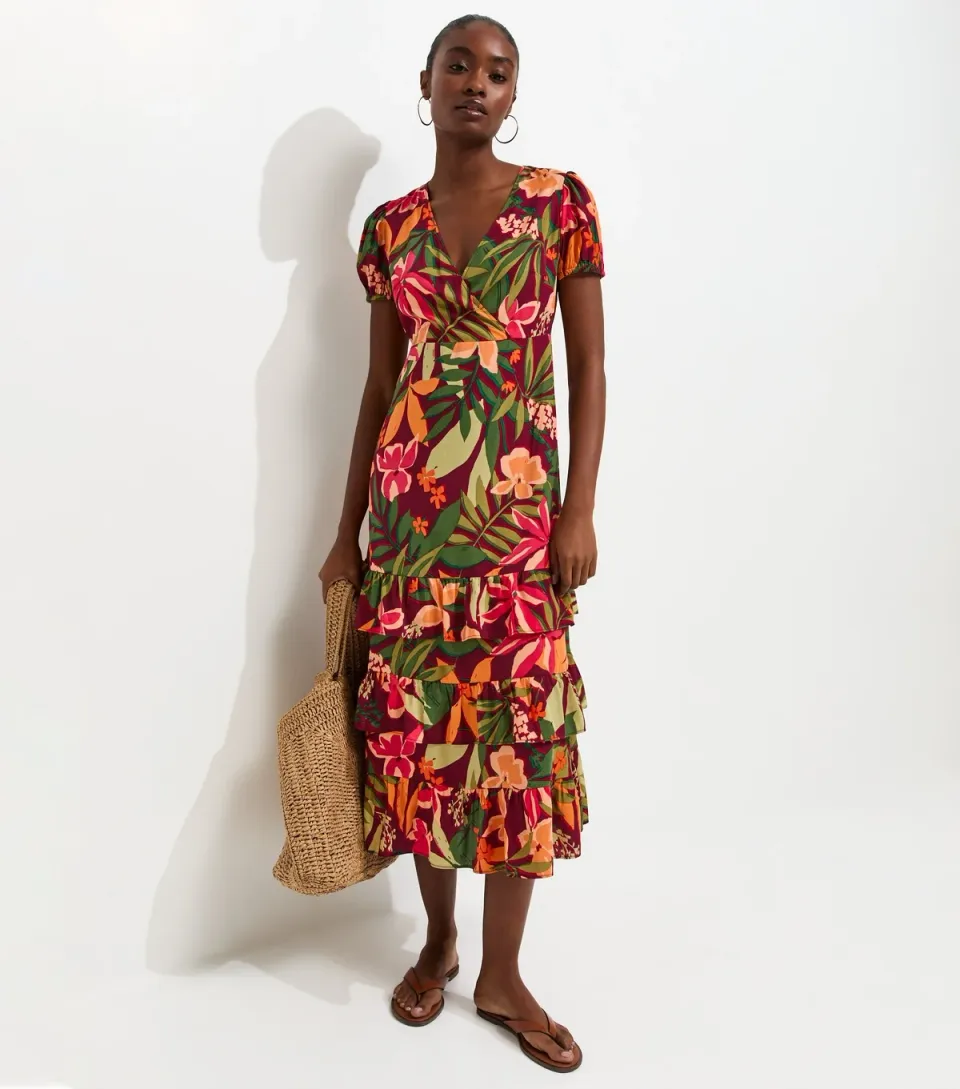 Women's Red Floral Short Sleeve Tiered Midi Dress