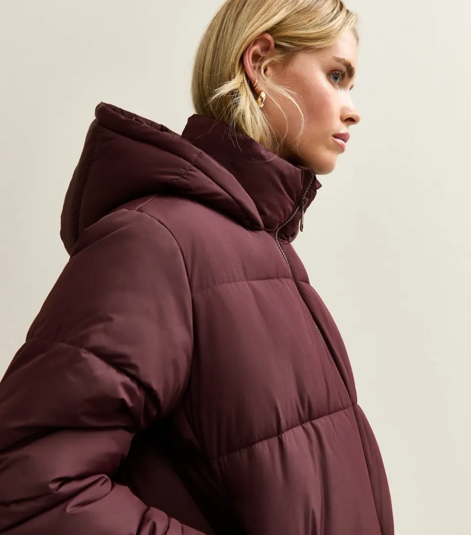 Women's Petite Dark Burgundy Hooded Cropped Puffer Jacket