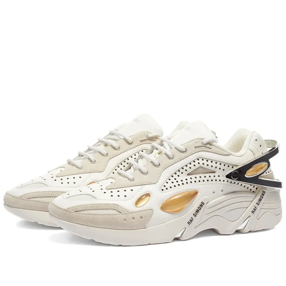 Cylon 21 Sneaker