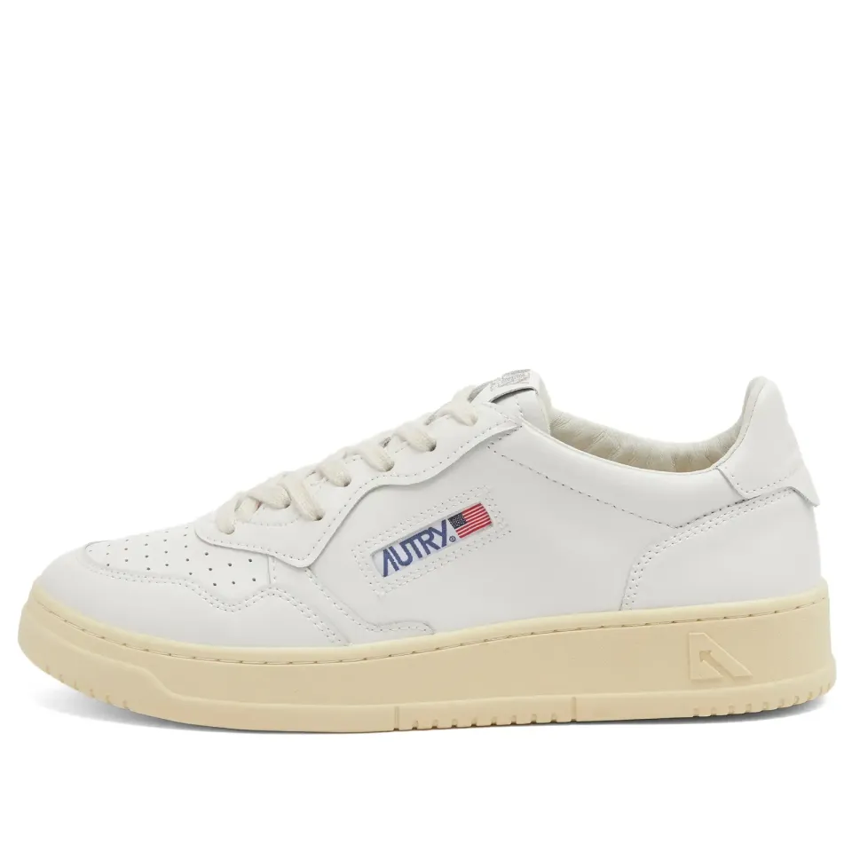 Medalist Low Sneaker