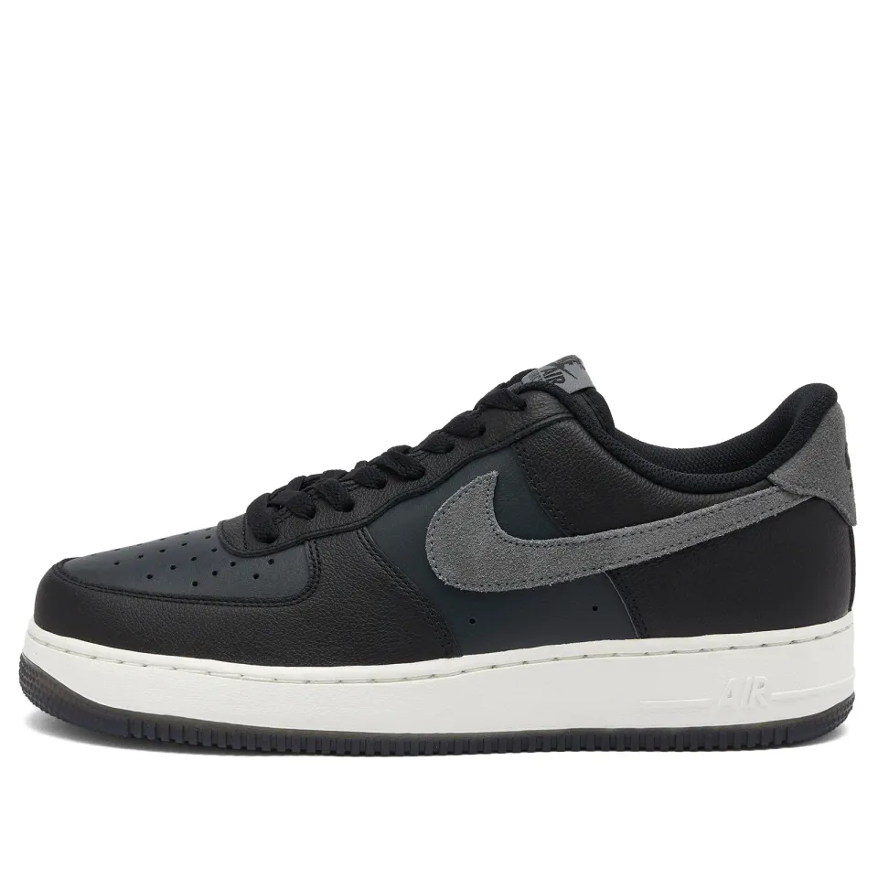 Air Force 1 ’07 Lv8 Sneaker