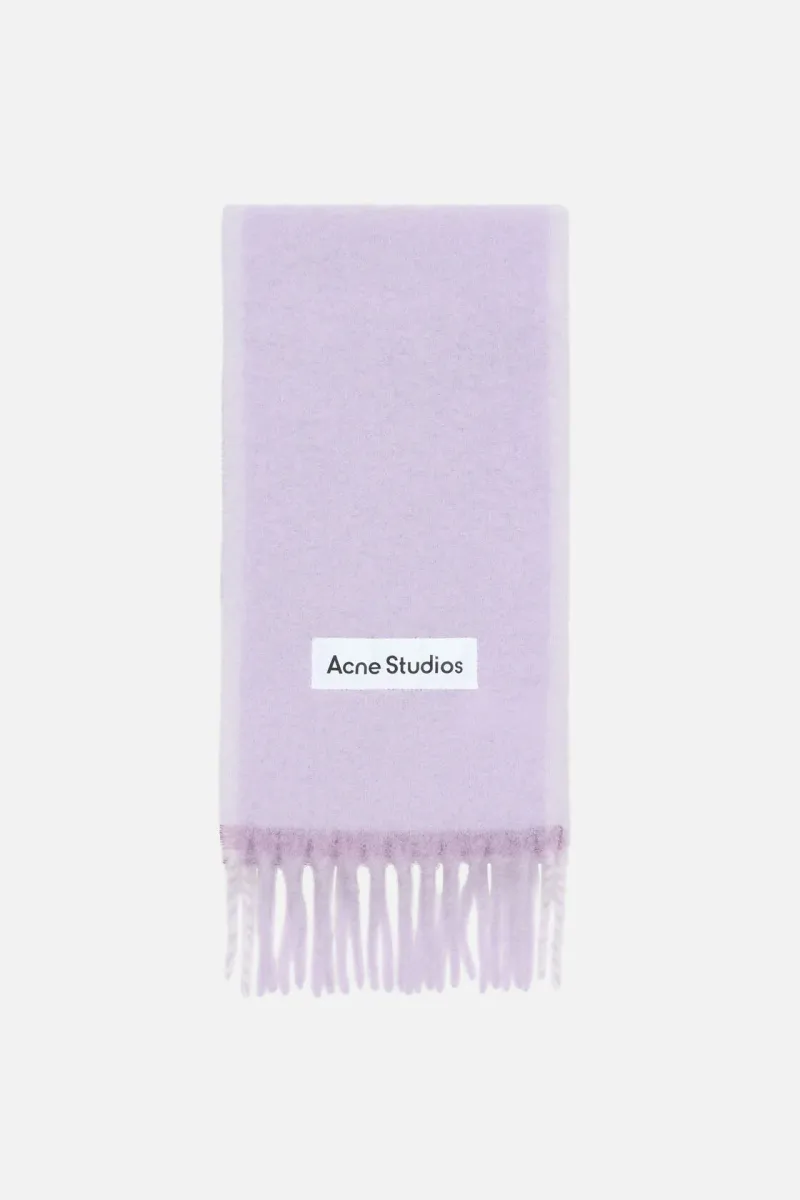 Wool fringe scarf