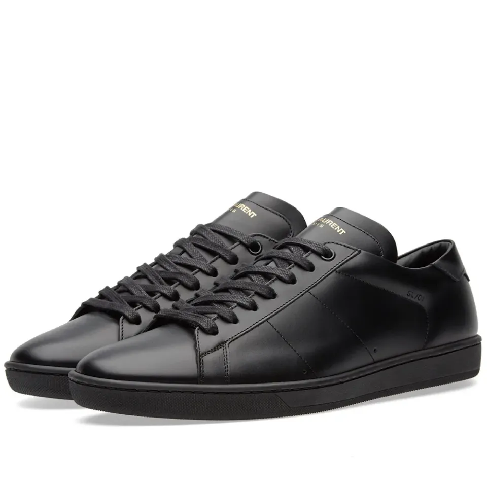 01 Low Top Sneaker
