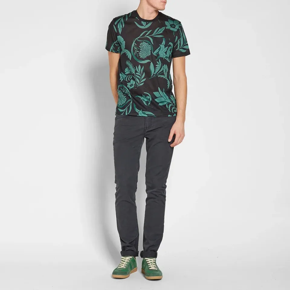 AMI All Over Floral Tee