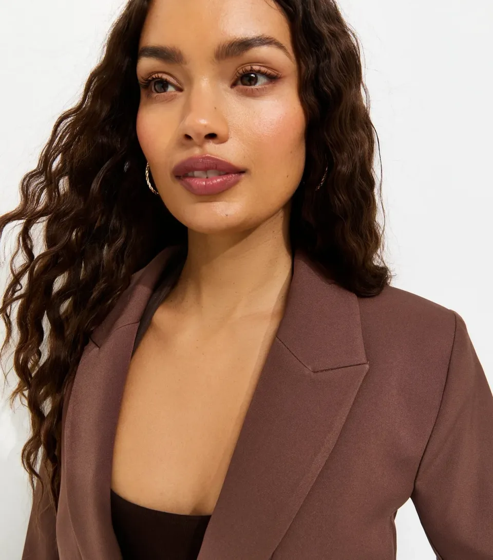 Women's Petite Brown Single Button Tailored Blazer