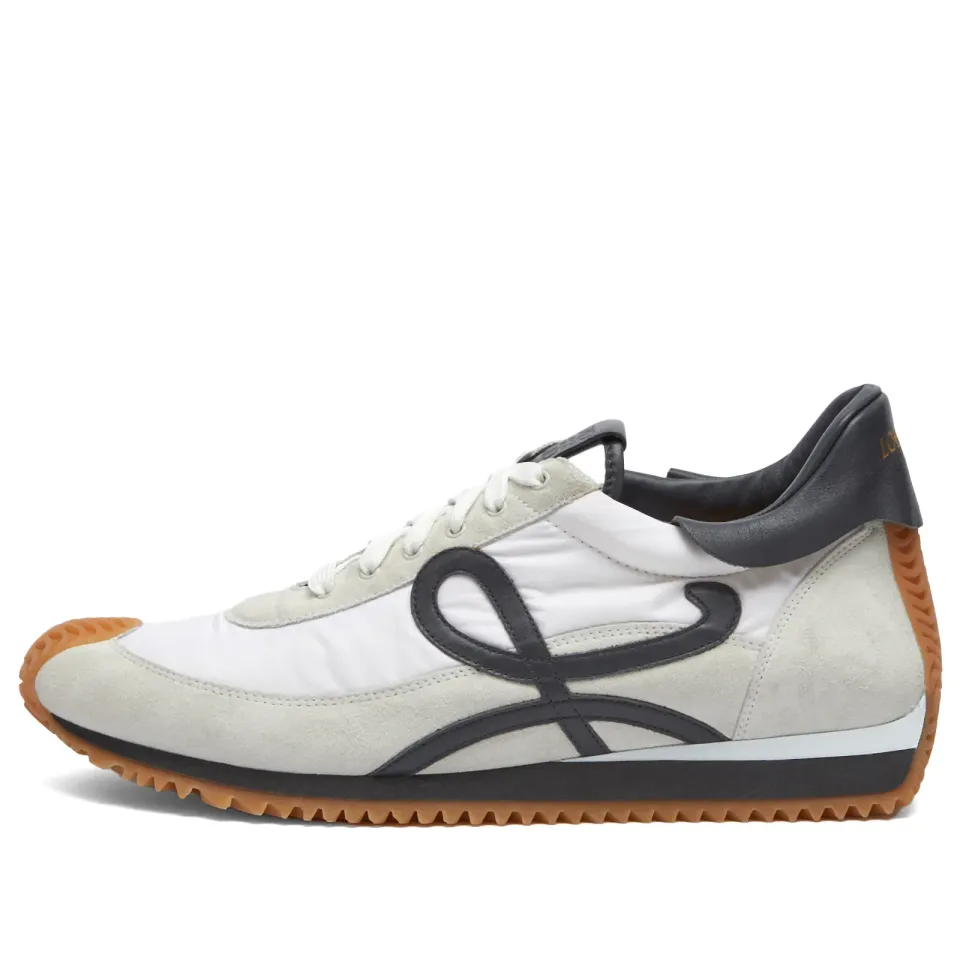 Flow Runner Sneaker