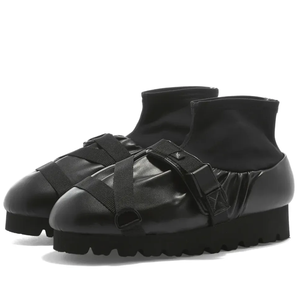 Camp Mid Shoe