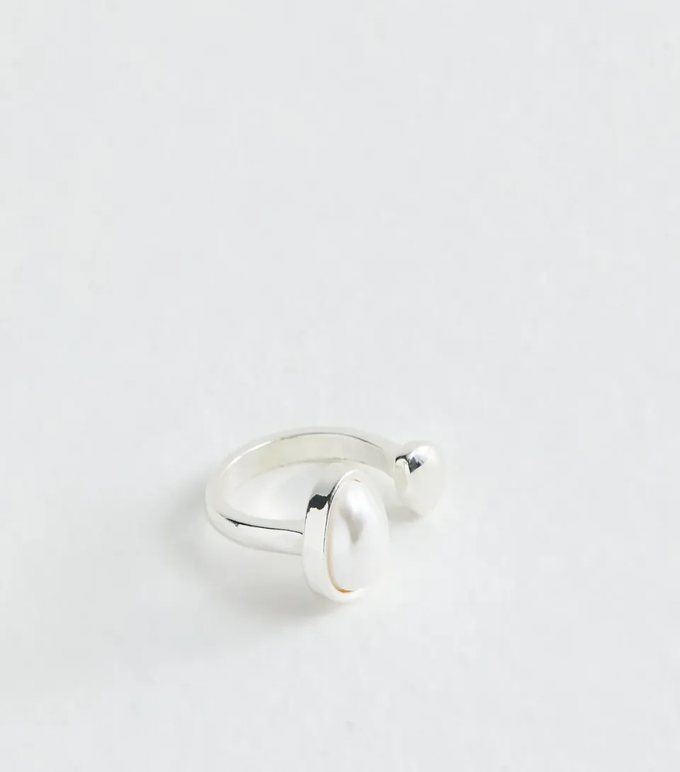 Silver Tone Faux Pearl Wrap Around Ring