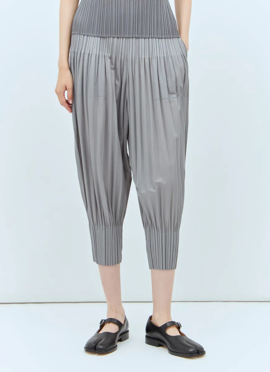 Pleated Balloon Pants