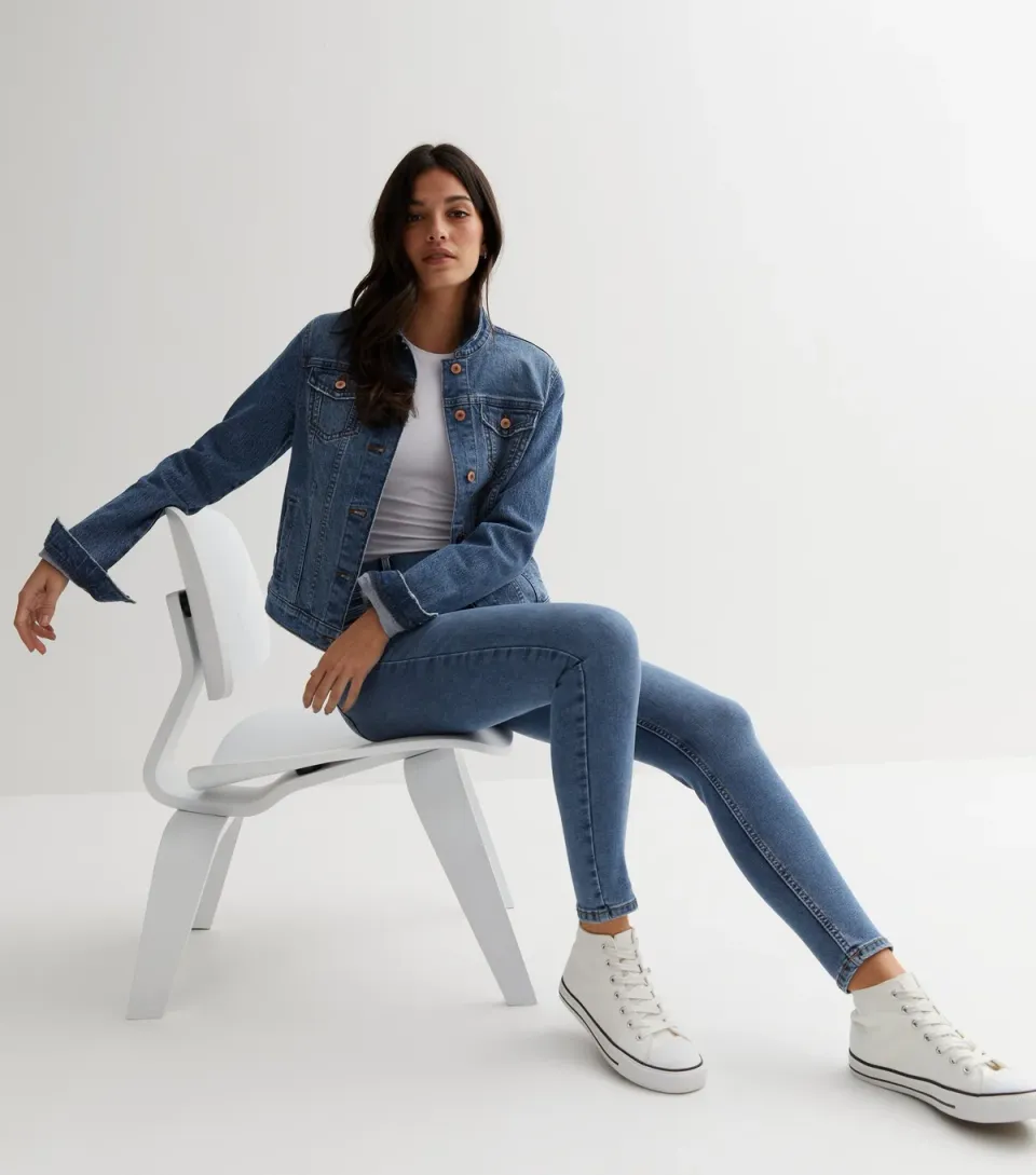 Women's Blue Mid Rise ‘Lift & Shape’ Emilee Jeggings​