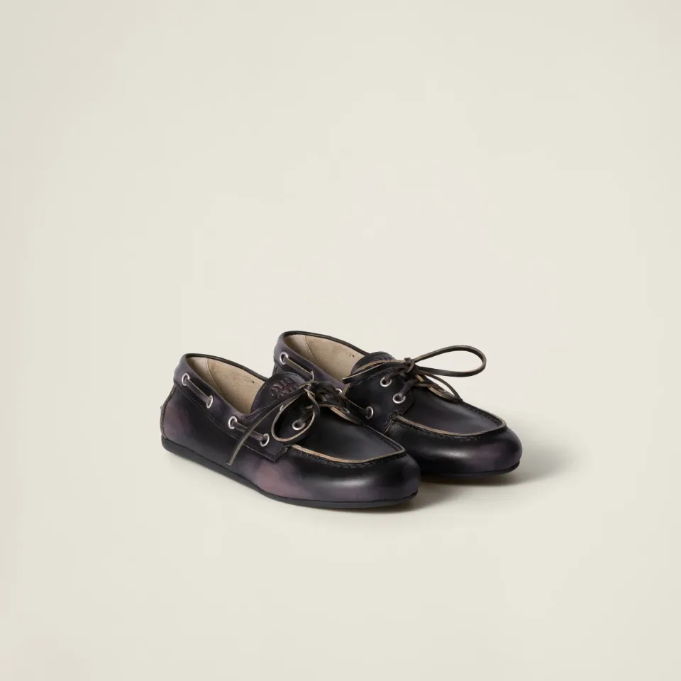 Bleached leather Deck shoes
